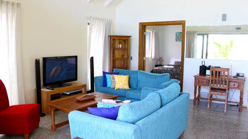 Cook Bay Villas Living